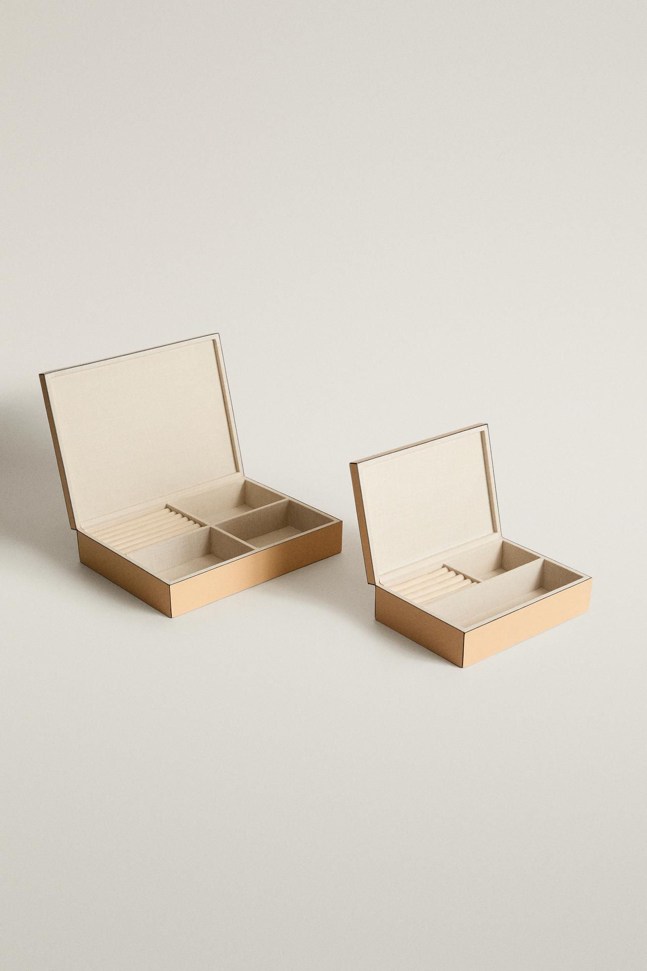 LEATHER JEWELLERY BOX — Light beige