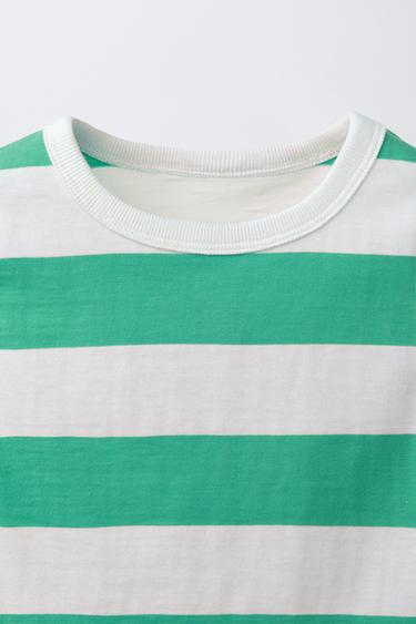 T-SHIRT SANS MANCHES À RAYURES - Vert de Zara - Image 2