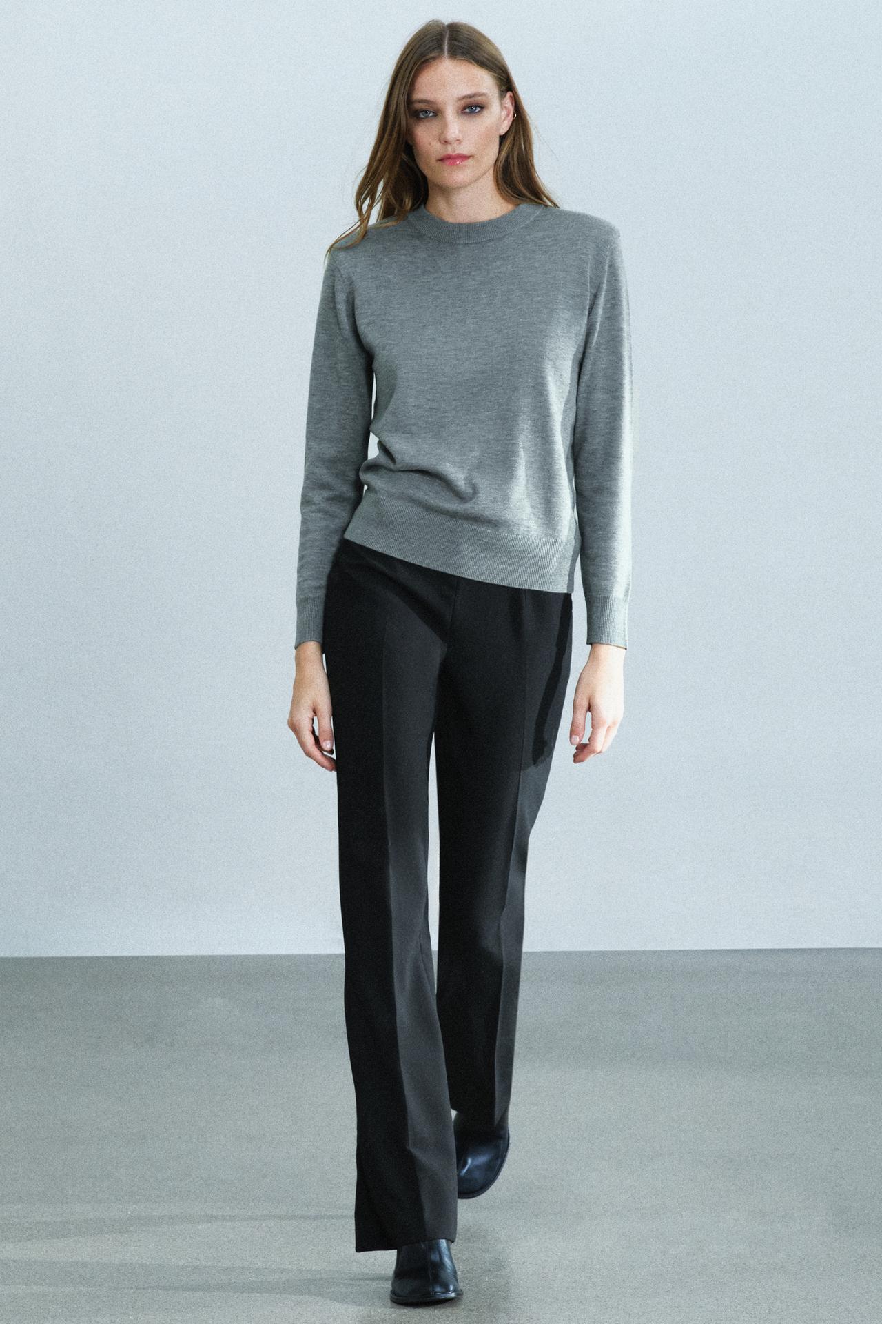KNIT SWEATER WITH SHOULDER PADS — Gray