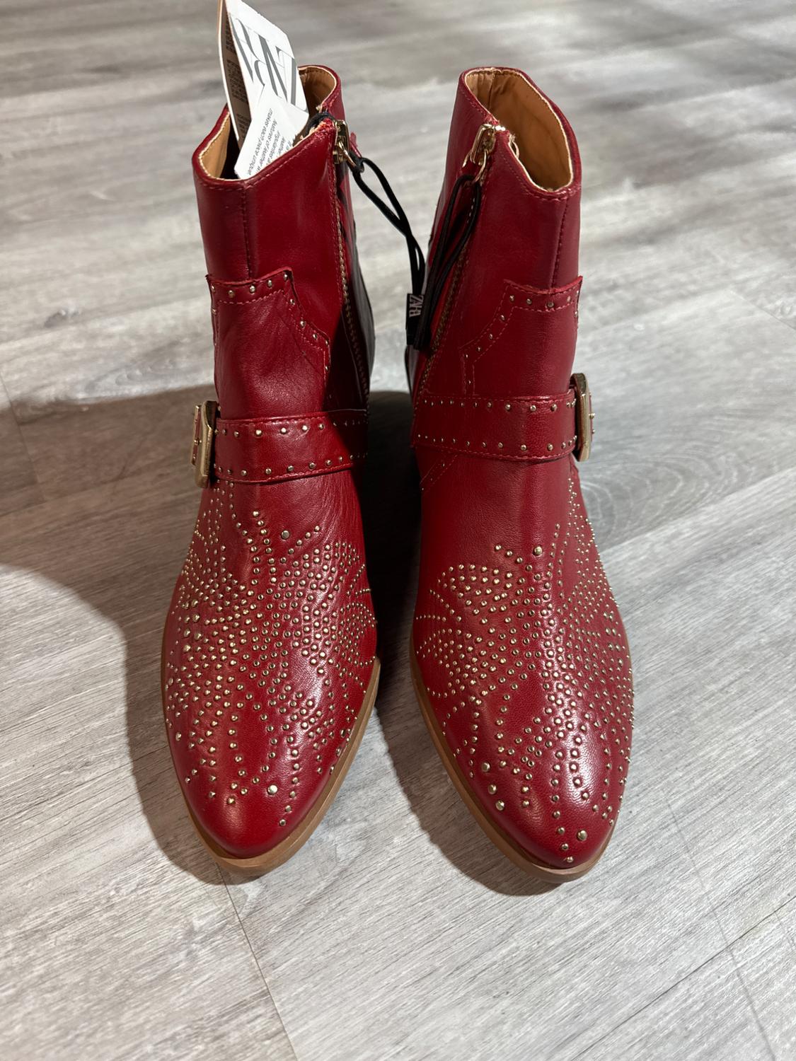 LEATHER RED ANKLE BOOT. - Image 7