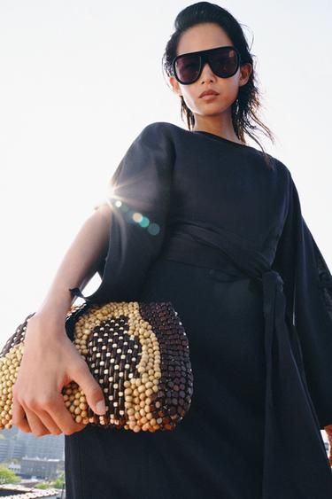 BOLSO POUCH CUENTAS - Marrón de Zara