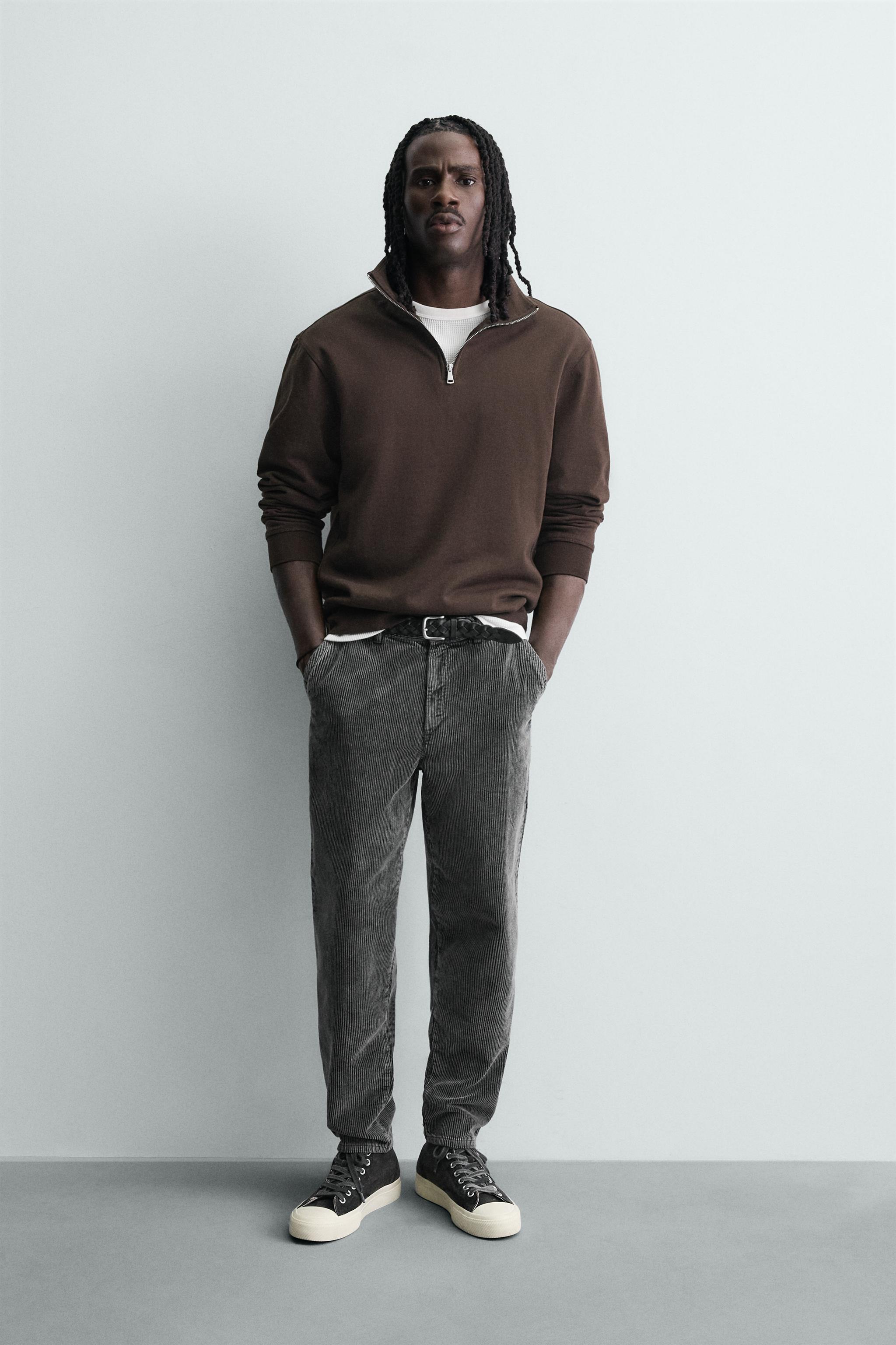 PANTALON CARROT FIT EN VELOURS CÔTELÉ