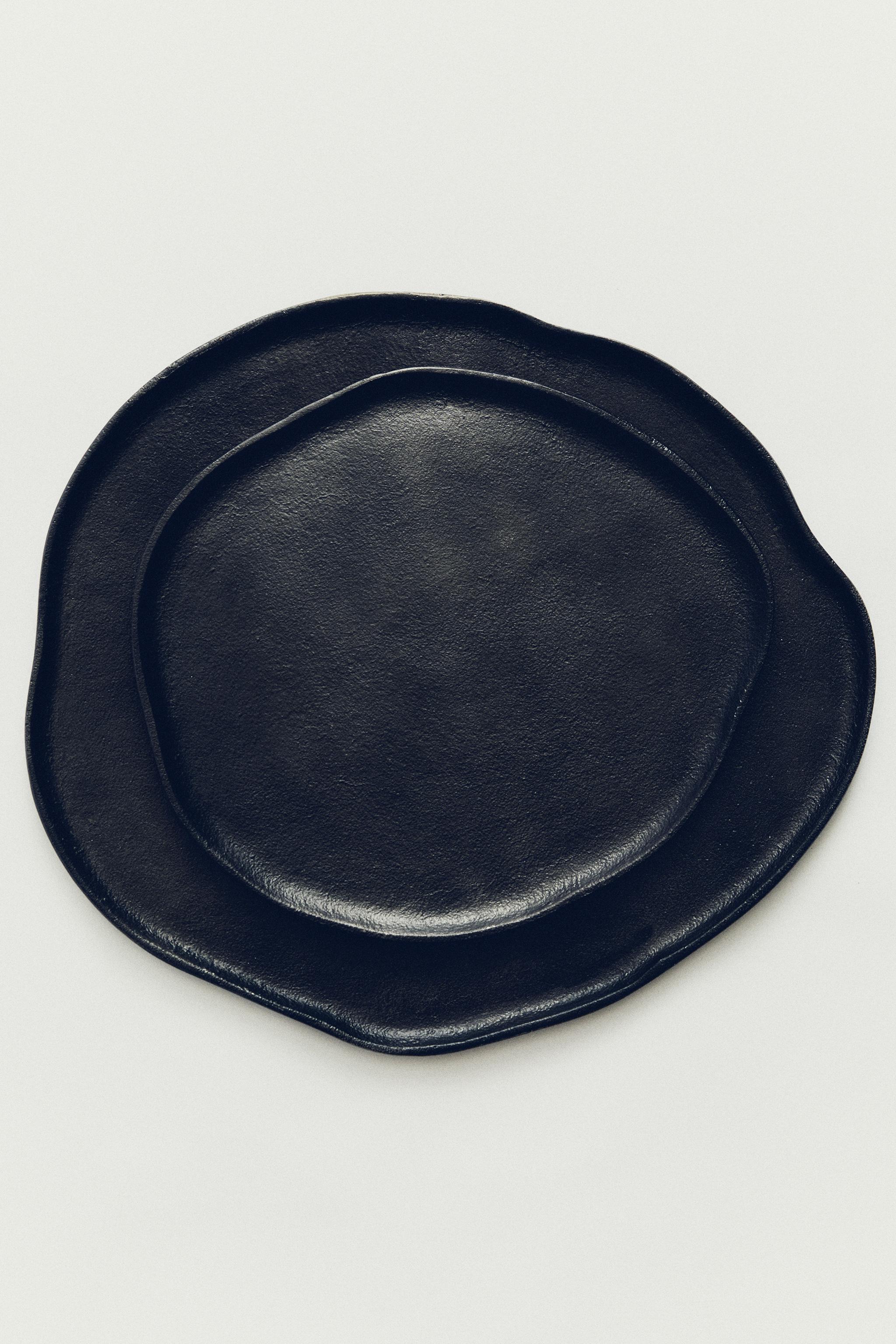 METAL TRAY