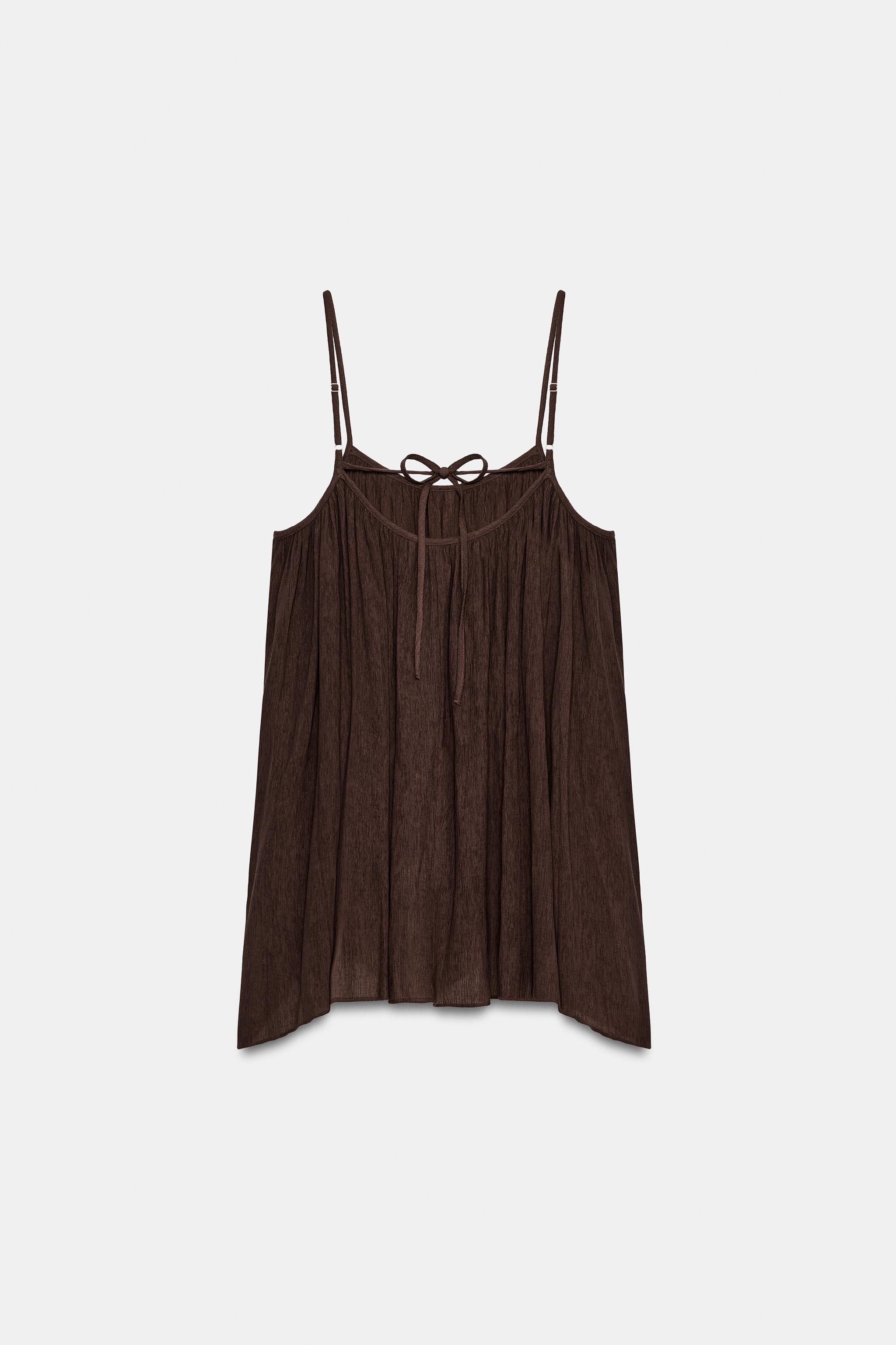 ROBE COURTE TEXTURÉE À VOLUME