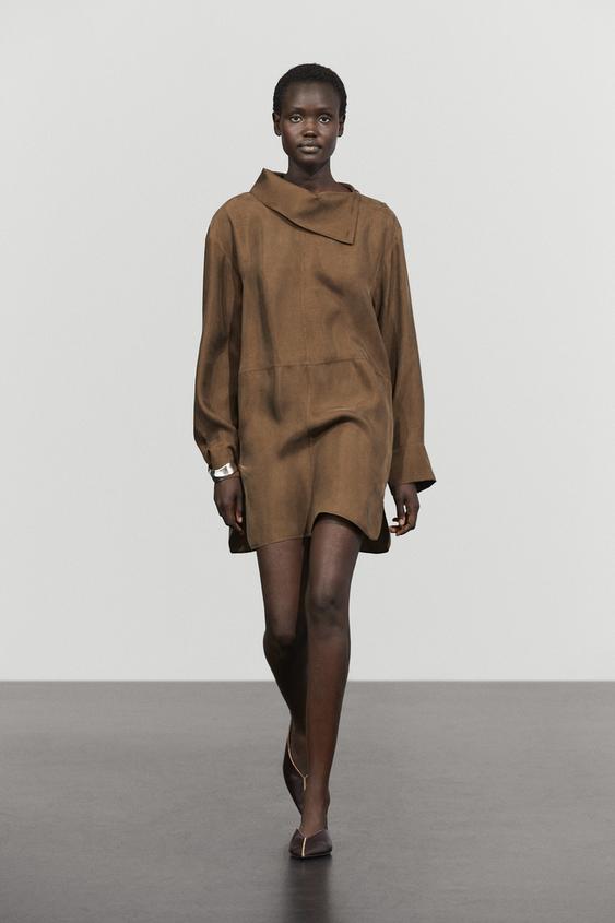 Robe courte fluide à col asymétrique - Marron de Zara - Image 0