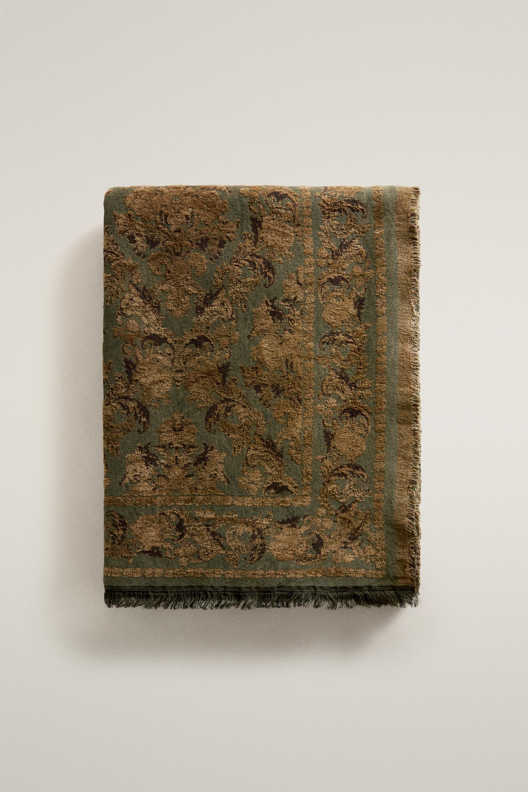 CHENILLE JACQUARD BLANKET - Khaki | ZARA United States