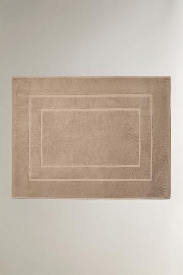 NON-SLIP COTTON BATH MAT - Dark beige by Zara