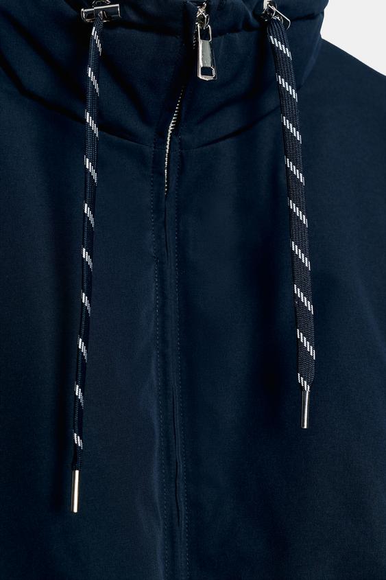 BLOUSON REMBOURRÉ À CAPUCHE WATER REPELLENT - Bleu marine de Zara - Image 2