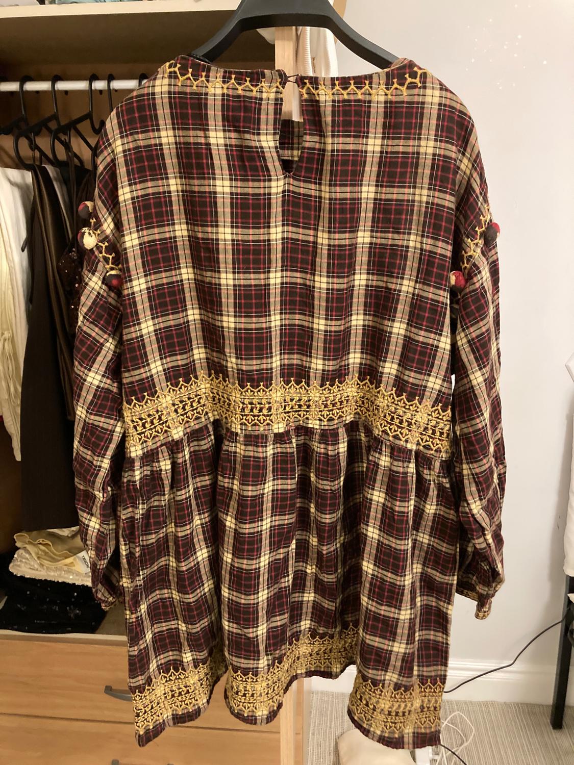 CHECKED DRESS WITH POMPOMS - Image 3