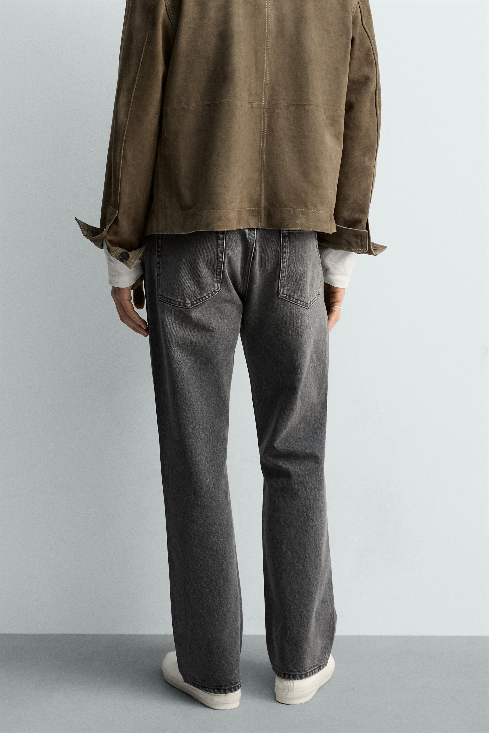 STRAIGHT BOOTCUT FIT JEANS