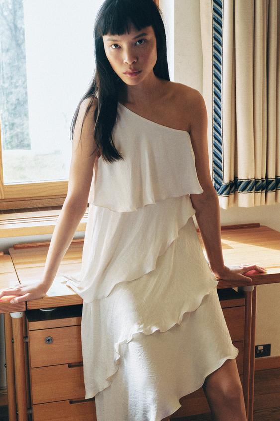 RUFFLED KNOTTED DRESS