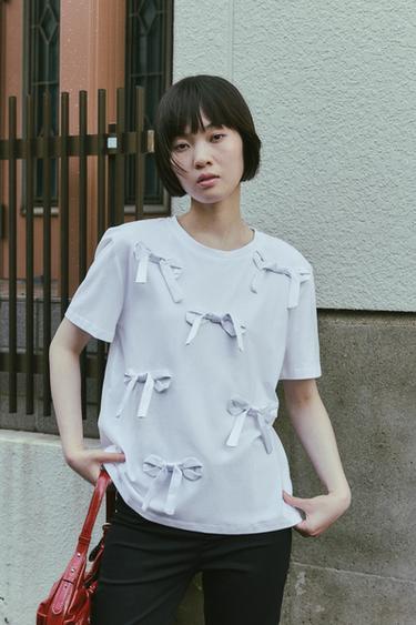 リボン付きTシャツホワイトZaraのリボン付きTシャツ - ホワイト