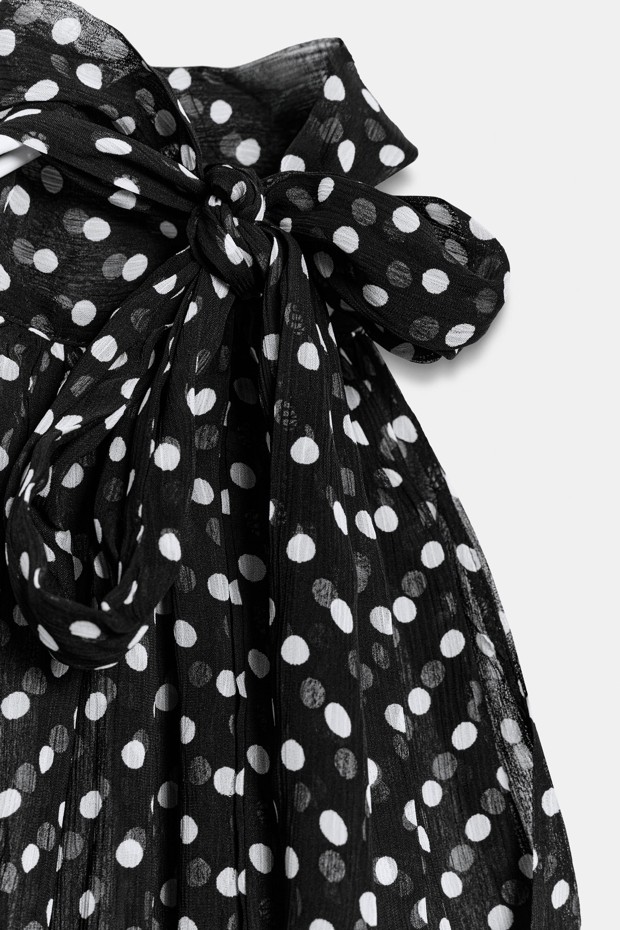 POLKA DOT HALTER TOP