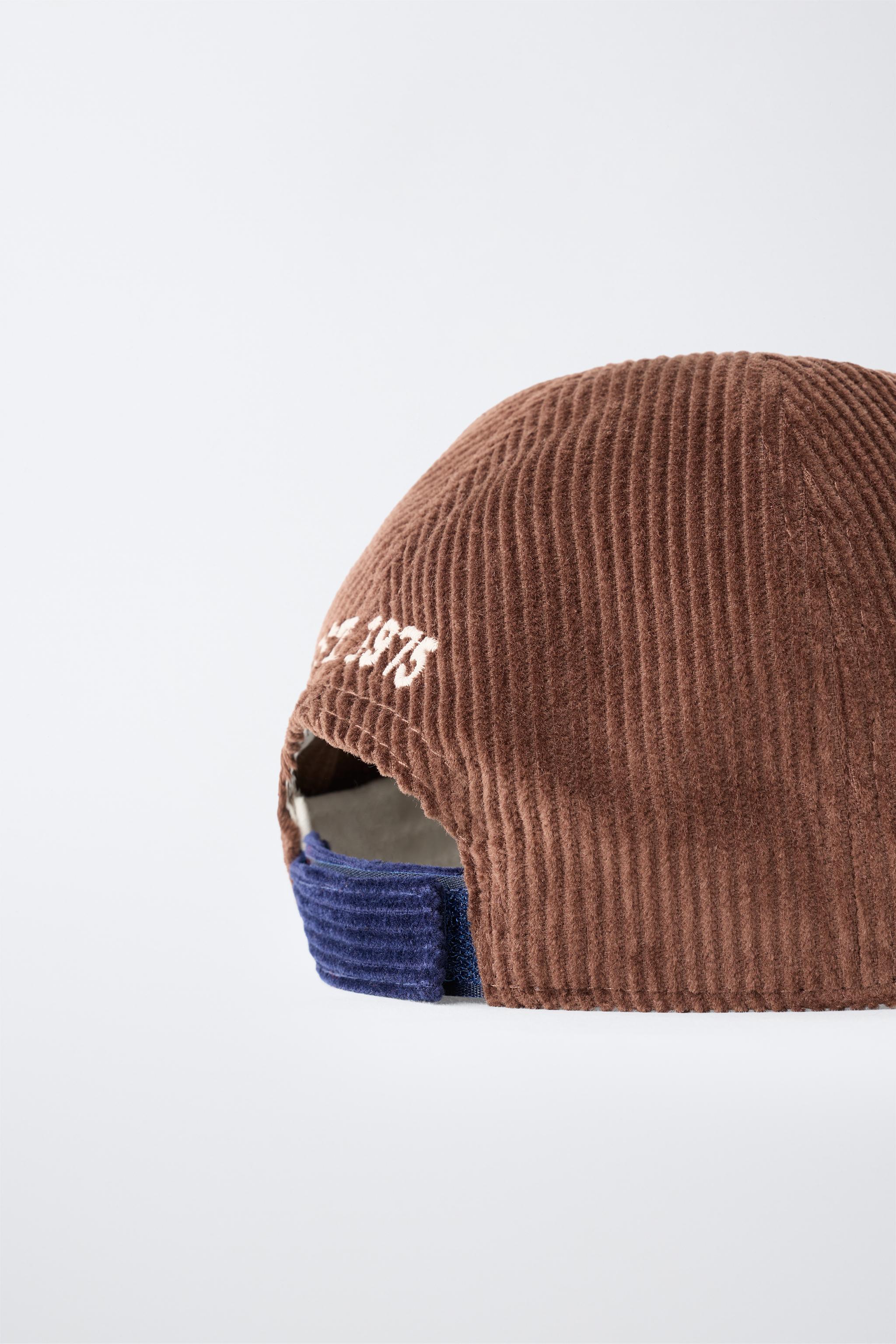 EMBROIDERED TEXT CORDUROY CAP