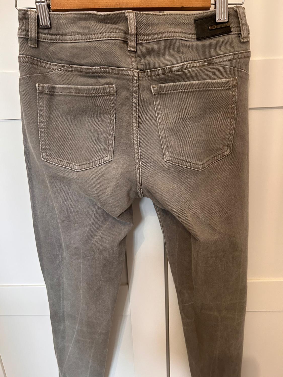 JEANS TIRO ALTO ROTOS - Image 6