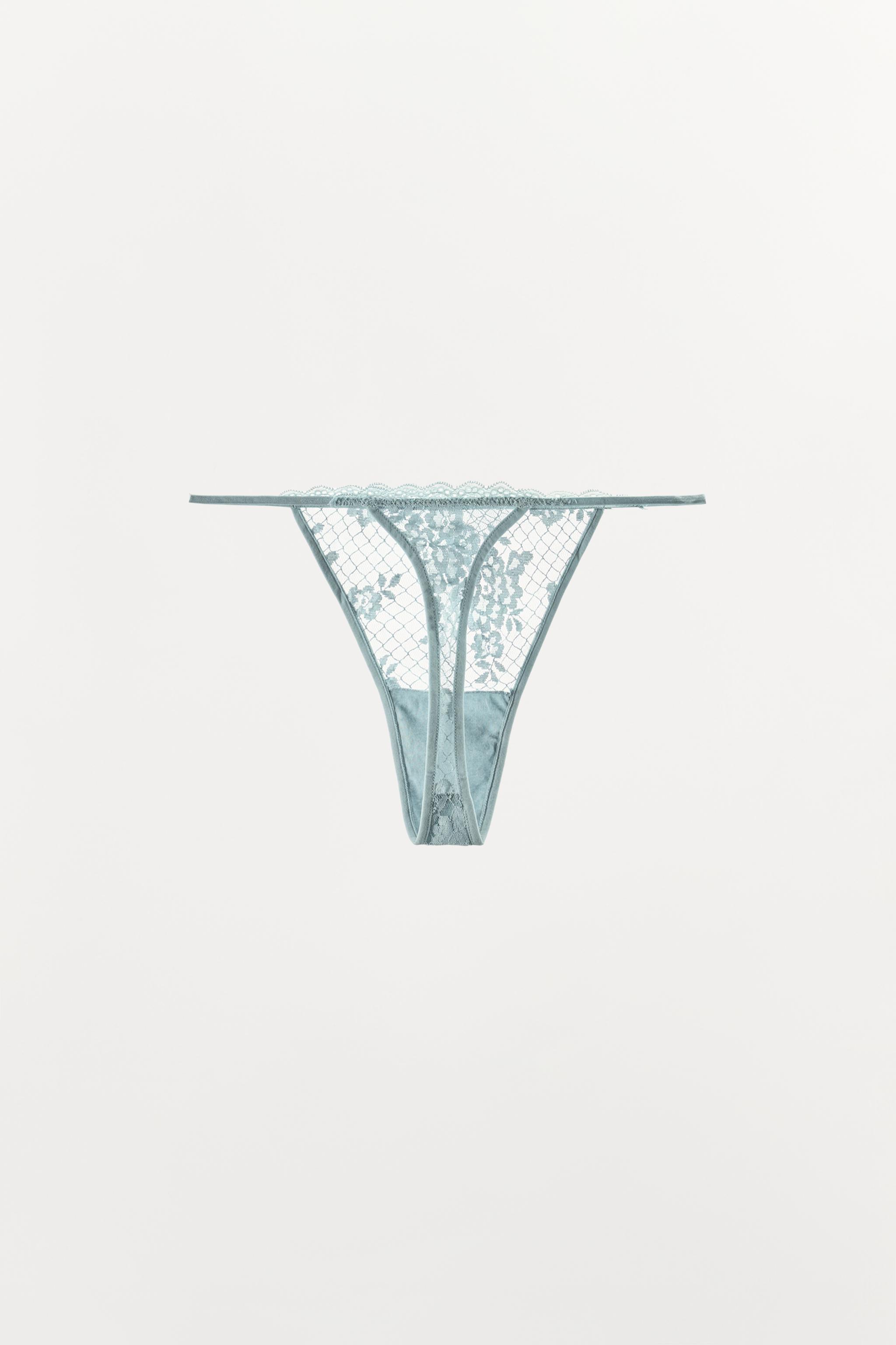 TANGA EN DENTELLE