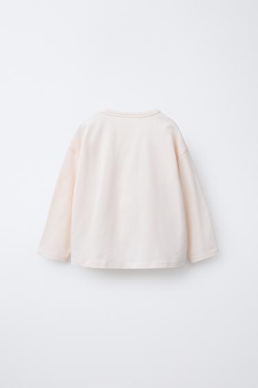 T-SHIRT AVEC DÉTAIL BRODÉ - Écru moyen de Zara - Image 1