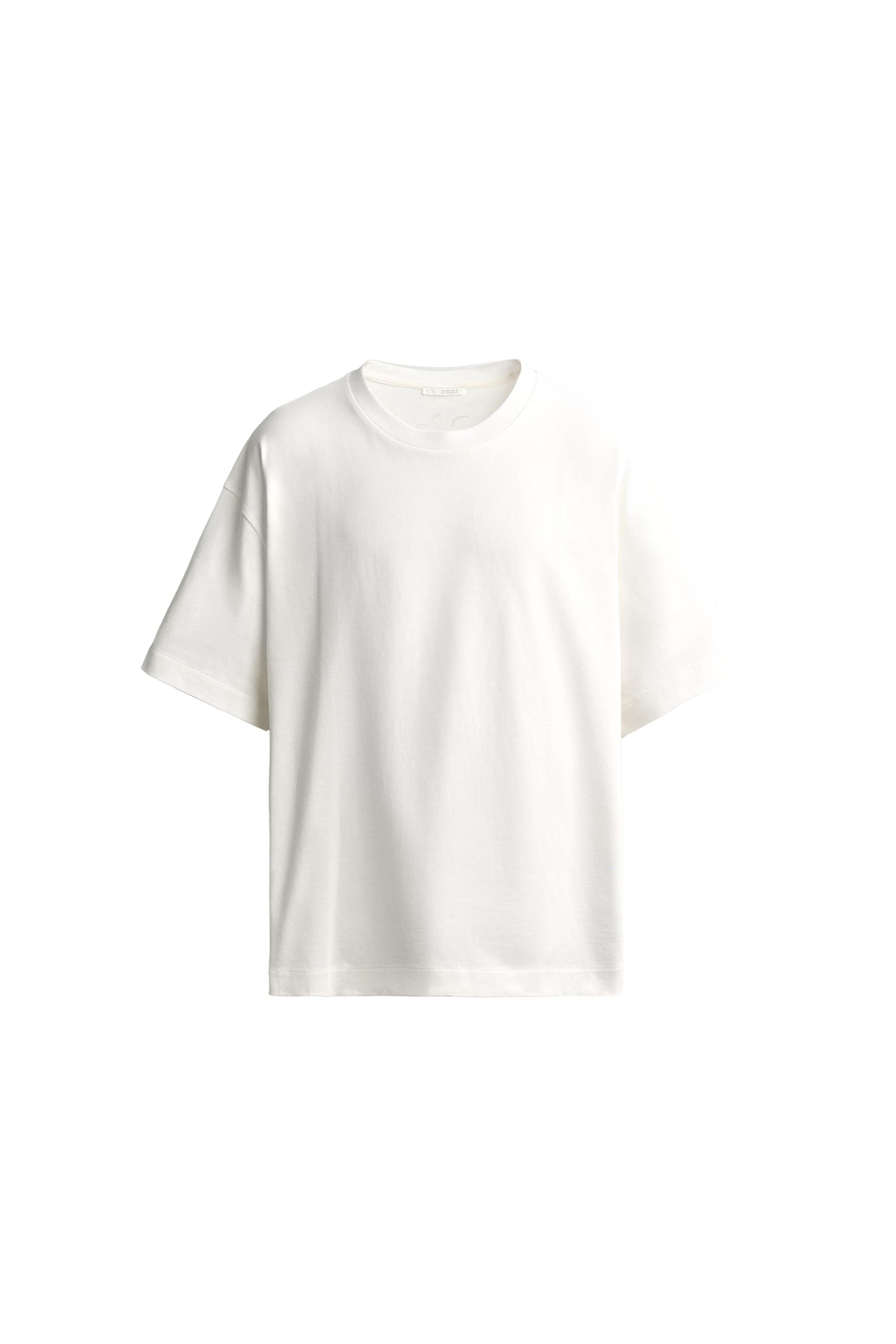 CAMISETA ESTAMPADO BORDADO COMBINADOS