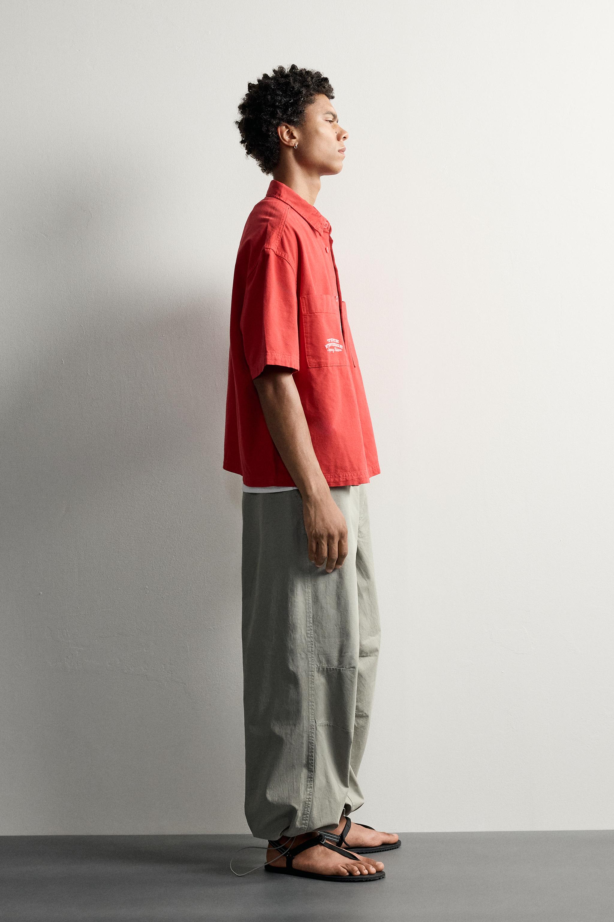Мужские рубашки Zara RELAXED FIT CONTRAST TEXT SHIRT — фото 4