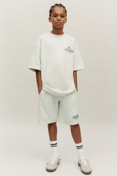 CONJUNTO INTERLOCK PLAYERA Y BERMUDA - Crudo de Zara