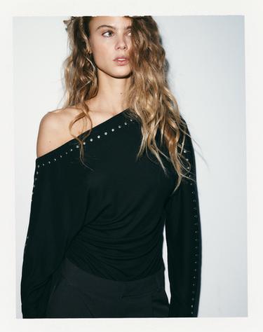 Zara LONG SLEEVE STUDDED T-SHIRT - Black