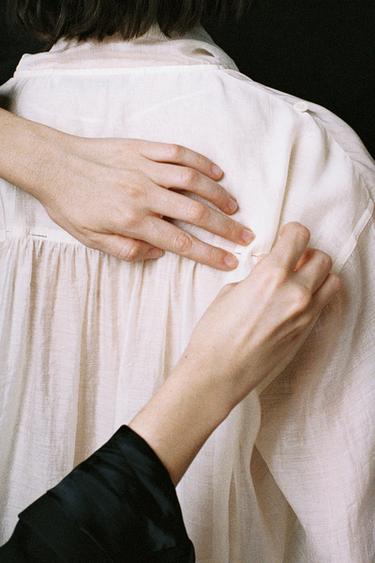 CHEMISE FOULARD ZW COLLECTION - Écru de Zara - Image 2