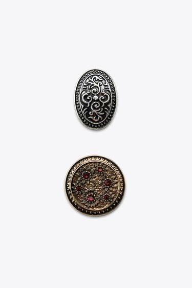 PACK OF 2 TEXTURED ASSORTED BROOCHES - Multicoloured by Zara - Image 0