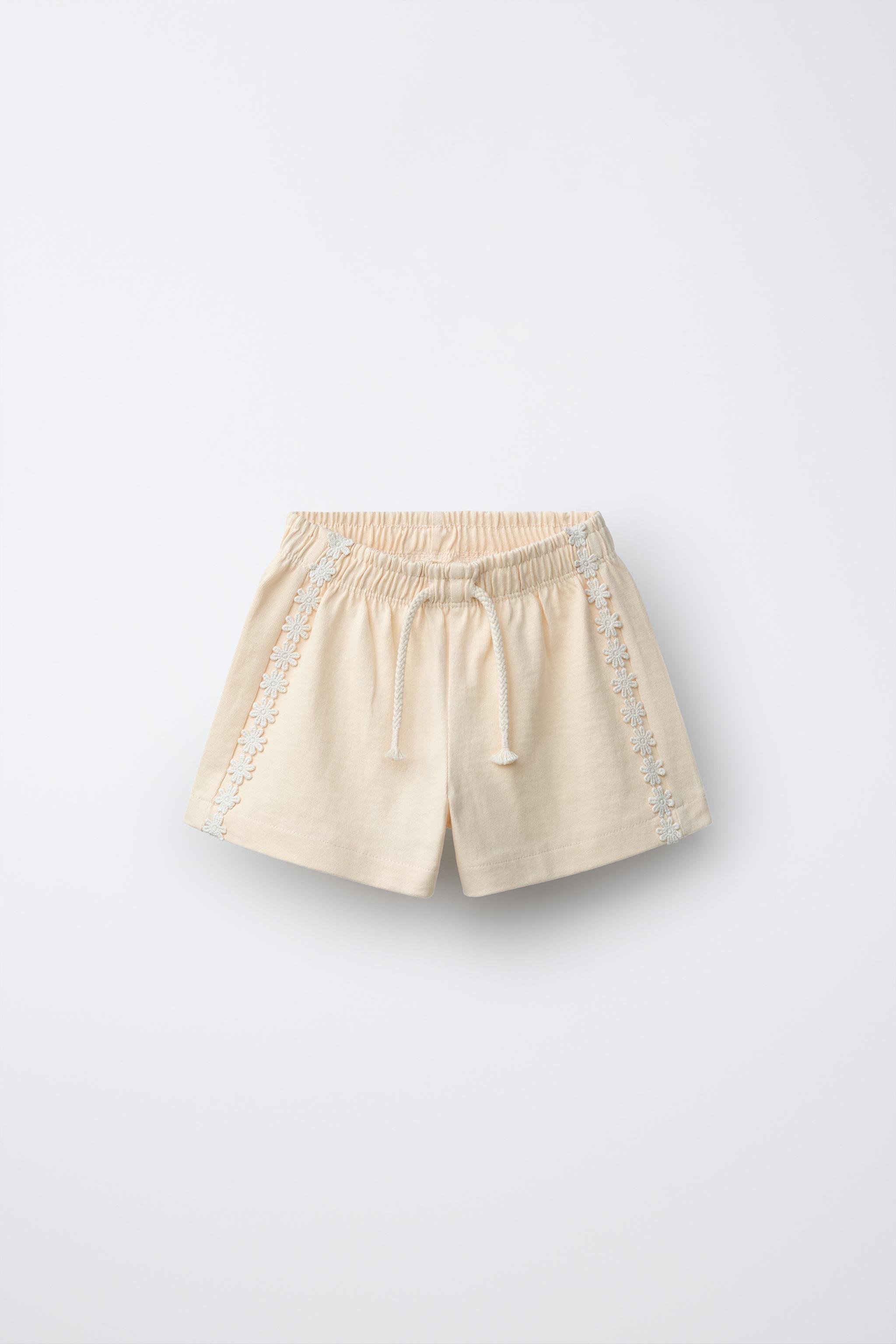HEAVY WEIGHT FLORAL PLUSH SHORTS — Mid-ecru
