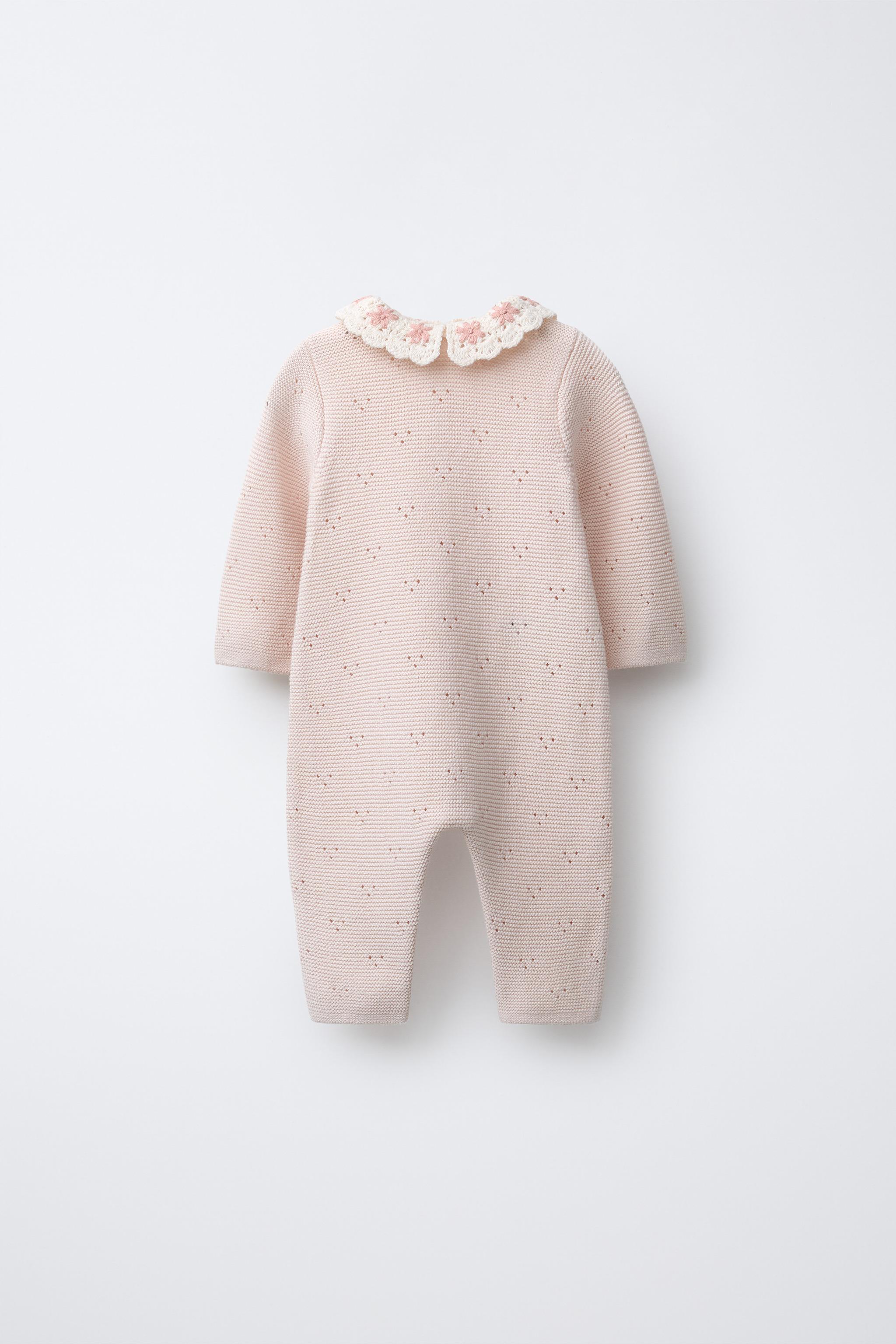 KNIT JUMPSUIT WITH CROCHET COLLAR AND EMBROIDERED FLOWERS