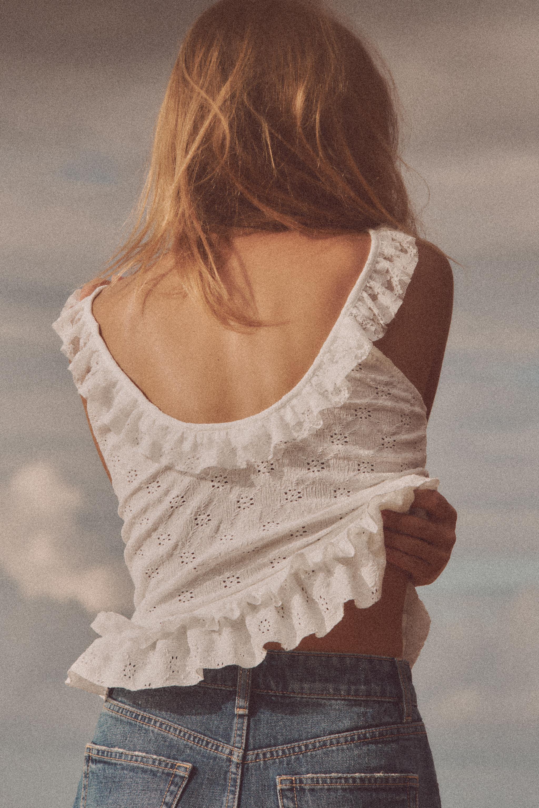 LACE RUFFLE TOP - White | ZARA United States