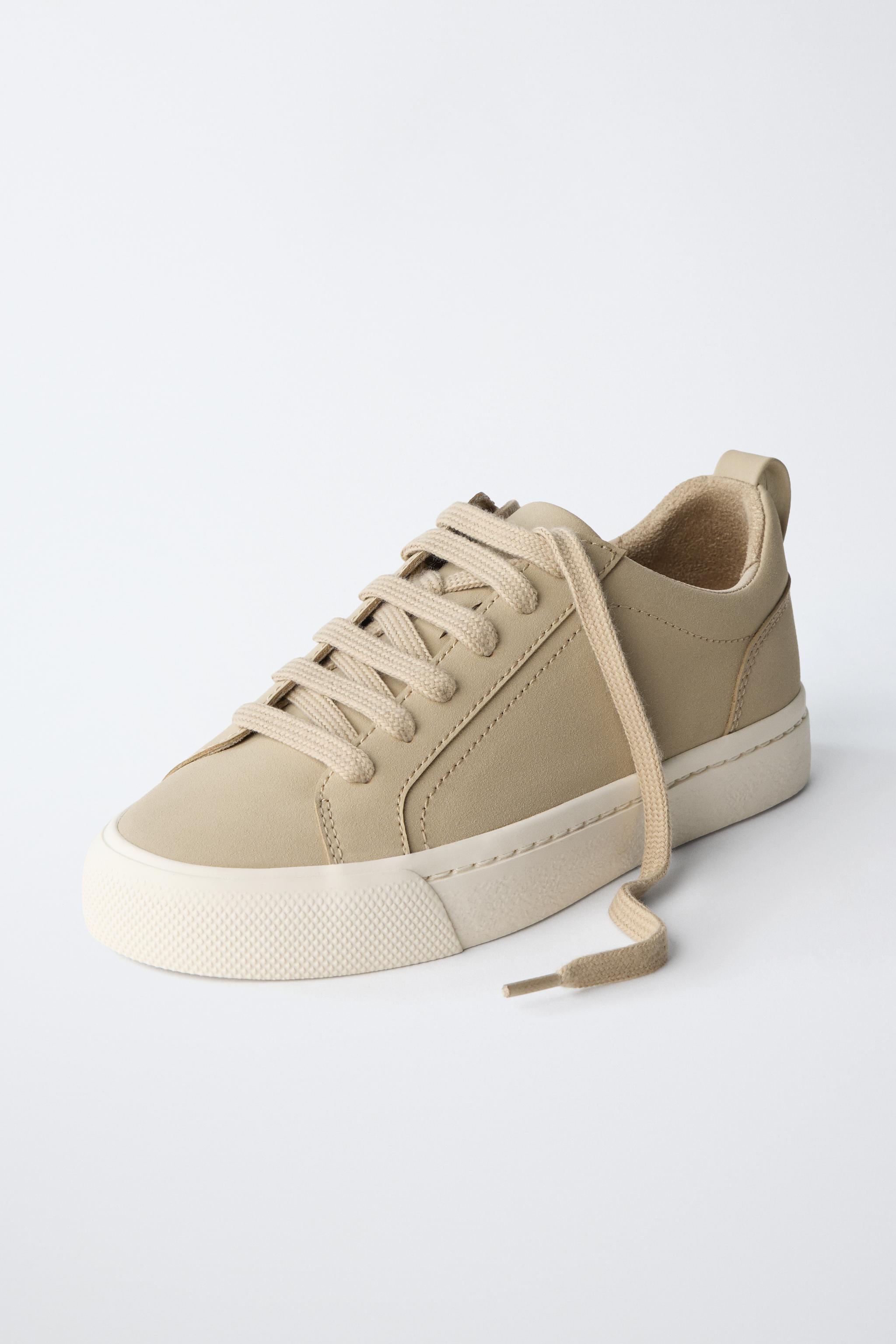 BASIC SNEAKERS