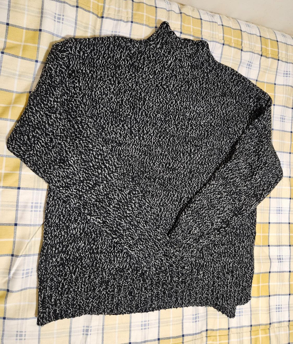 TWISTED YARN KNIT SWEATER WITH VENT AT THE HEM - Image 4