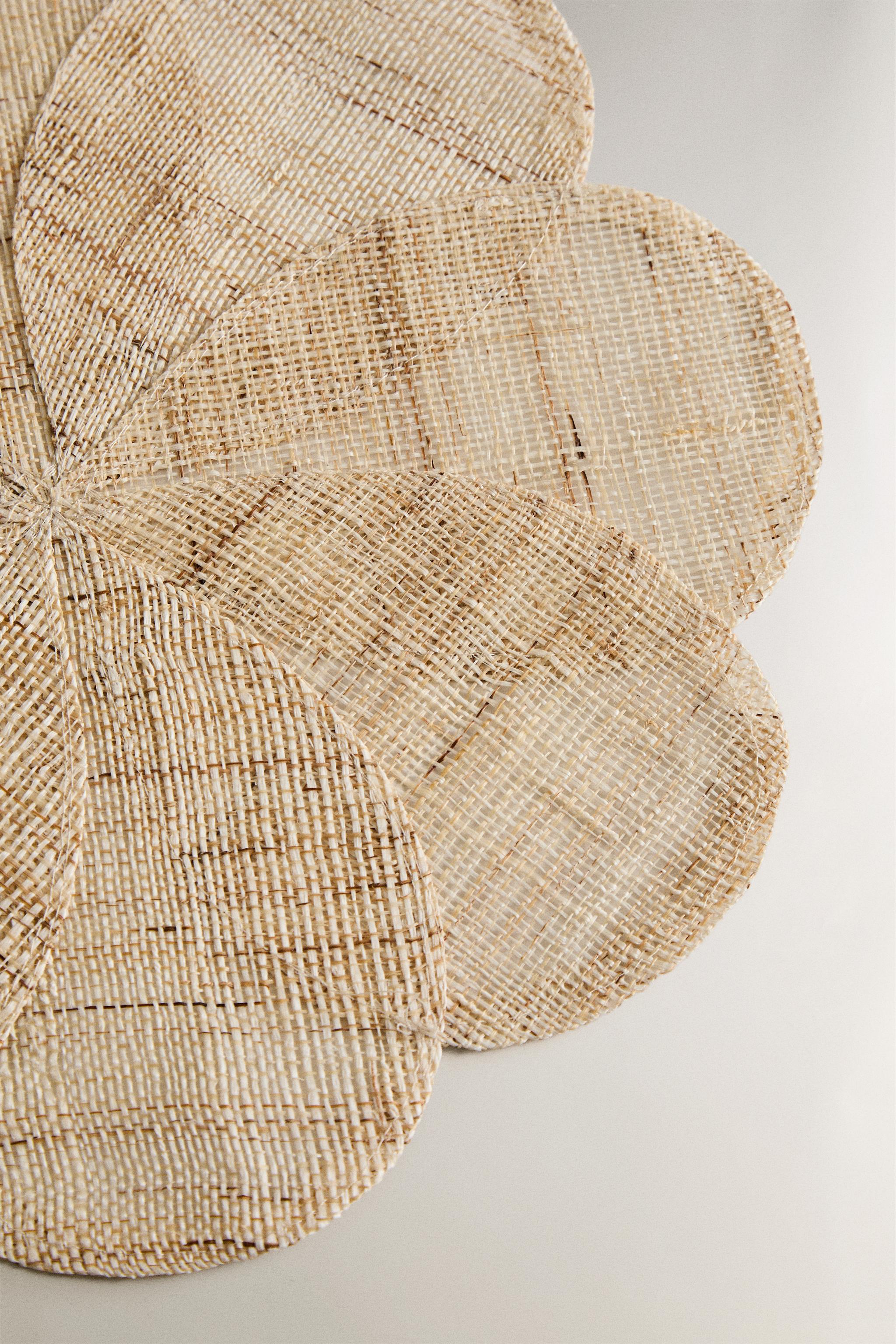 RAMIE FLOWER PLACEMAT — Light beige