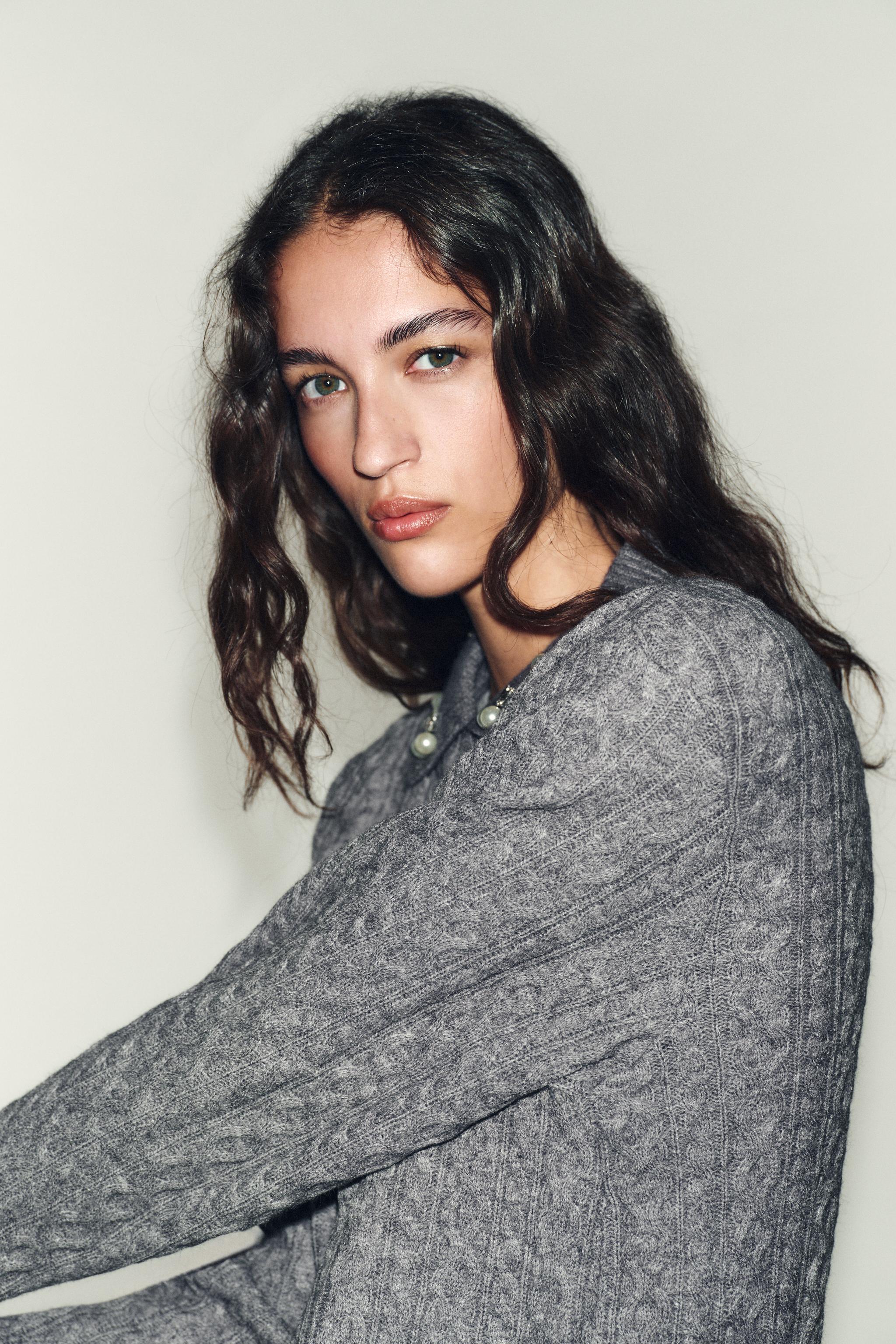 JEWEL COLLAR CABLE-KNIT SWEATER