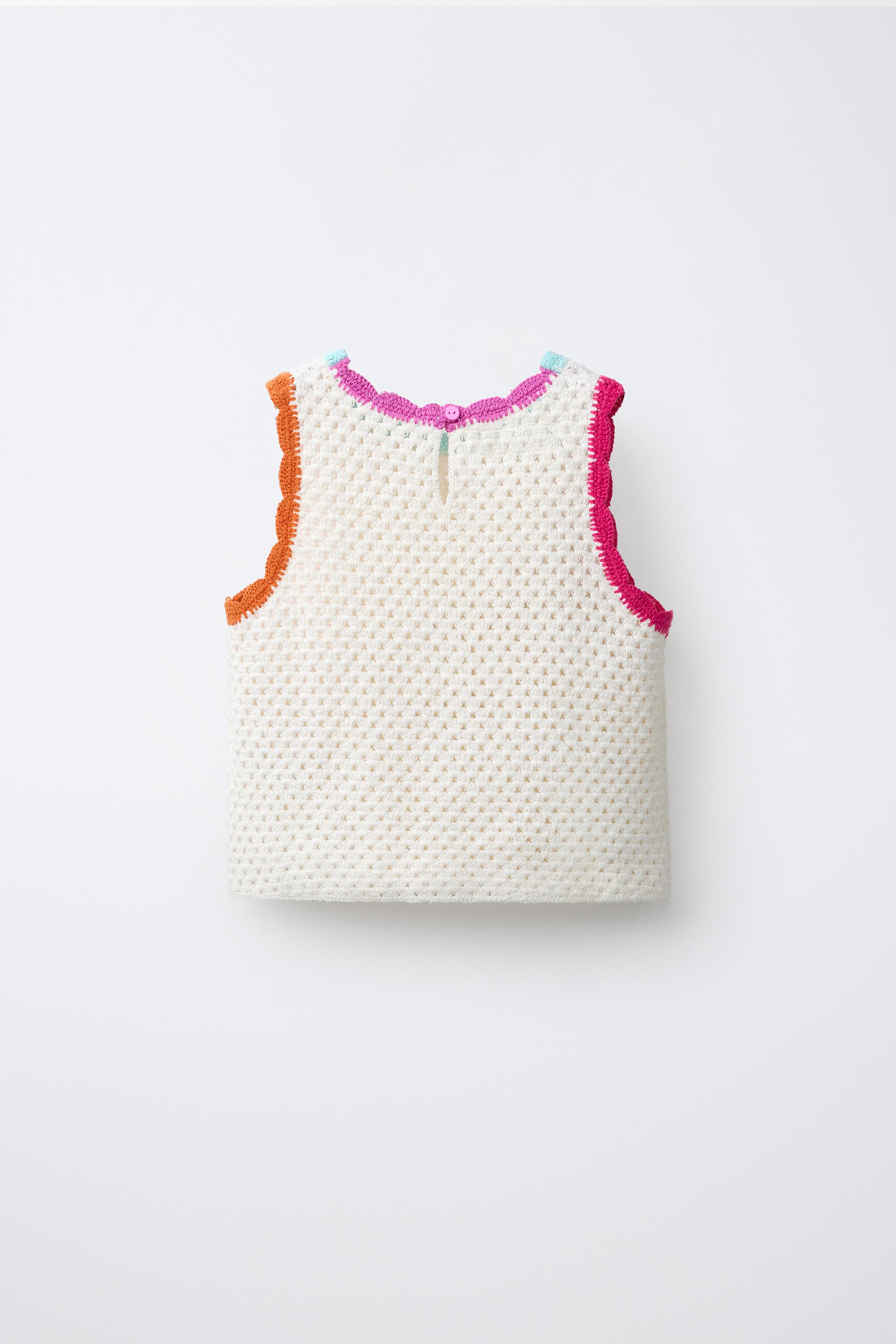 TOP EN CROCHET CONTRASTÉ