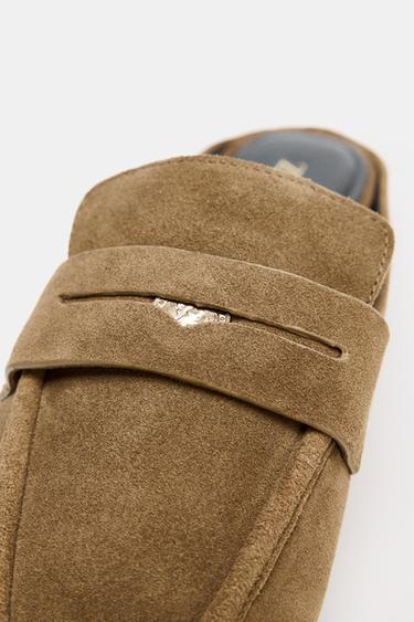 MOCASSINS OUVERTS À L'ARRIÈRE EN CROÛTE DE CUIR - Marron foncé de Zara - Image 6