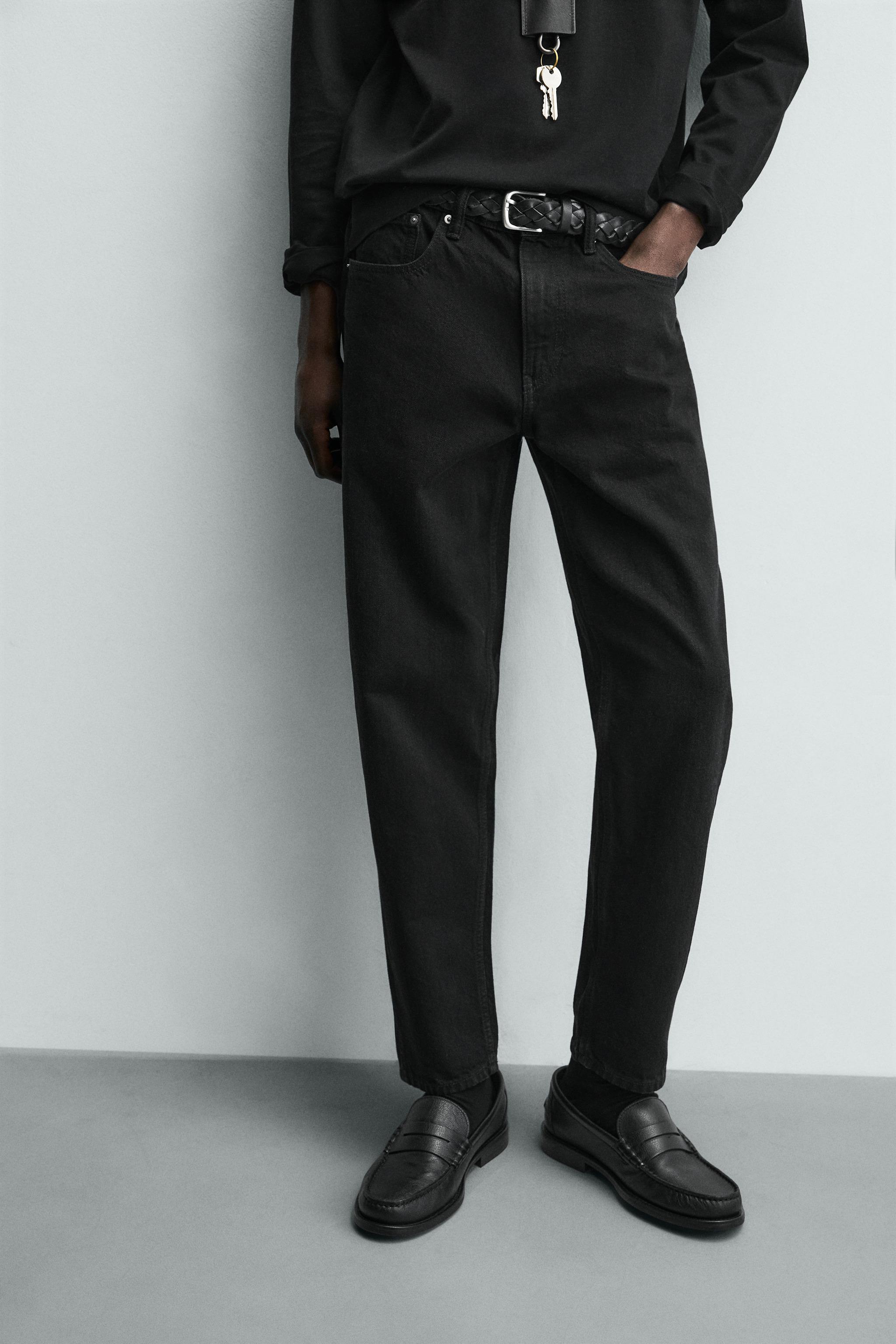 SLIM TAPERED FIT JEANS