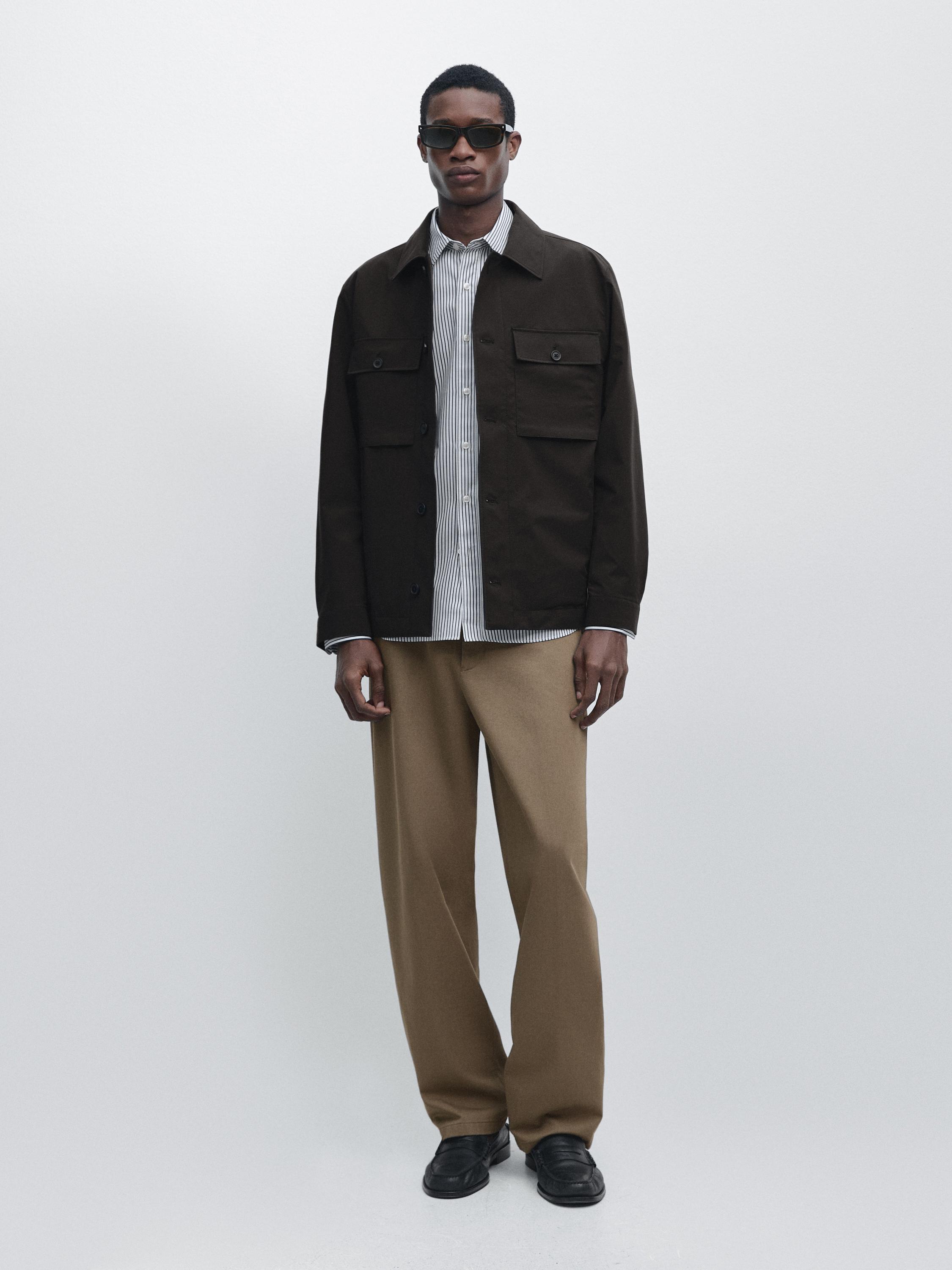 Short jacket with pocket details