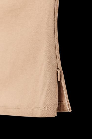 ASYMMETRISCHES GERAFFTES T-SHIRT - Beige von Zara