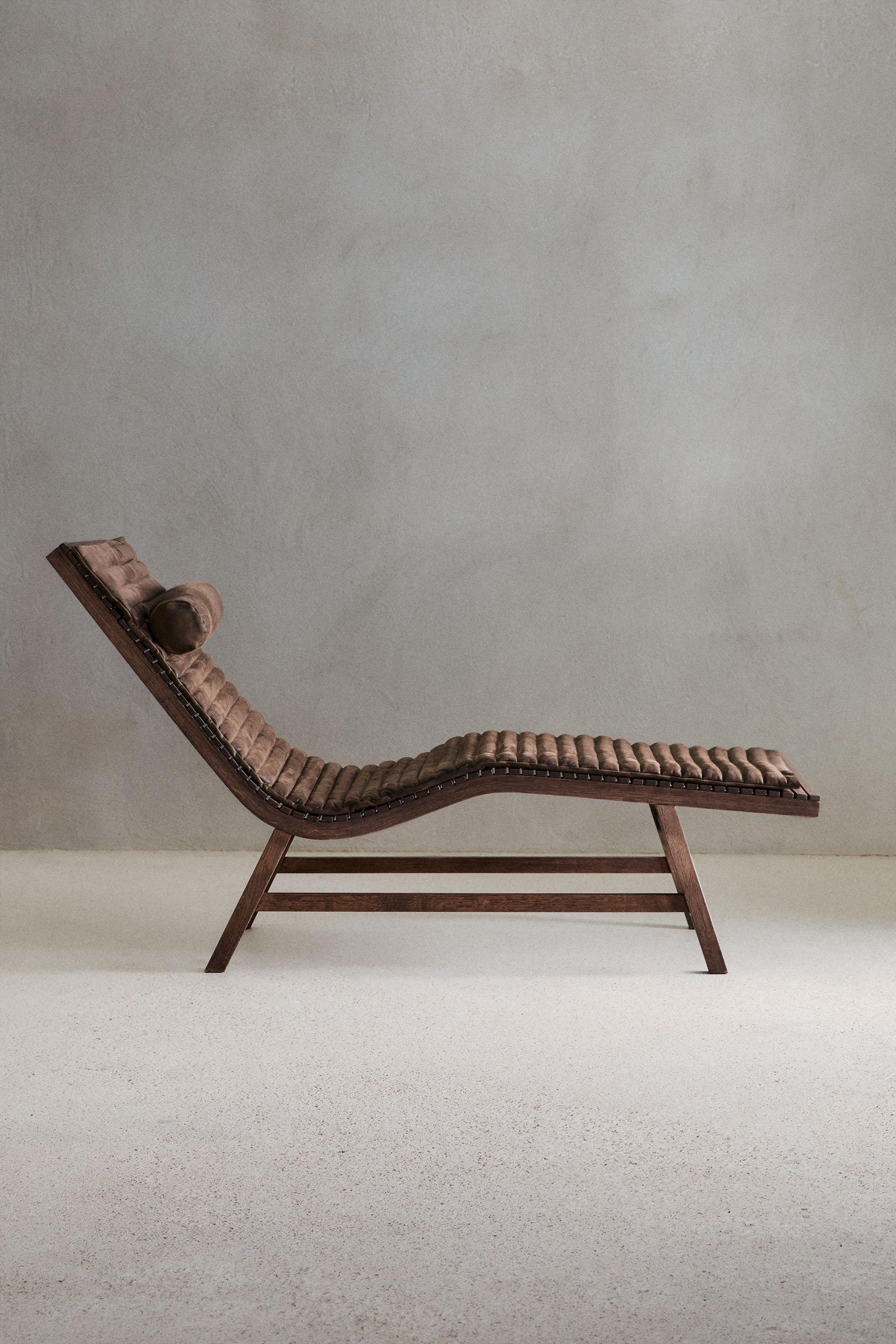 CHAISE LONGUE 01 — Dark brown