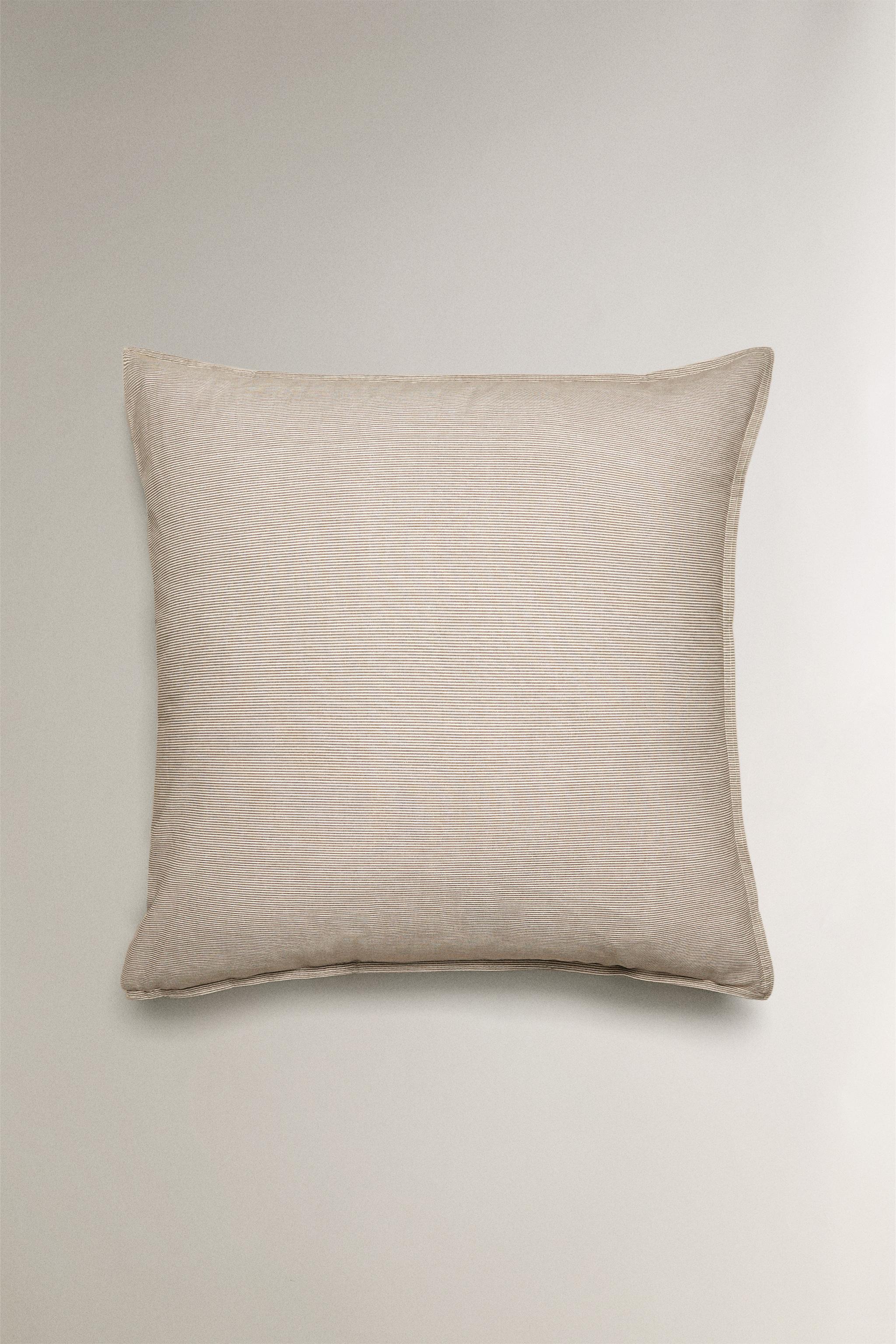 REVERSIBLE STRIPED PILLOWCASE