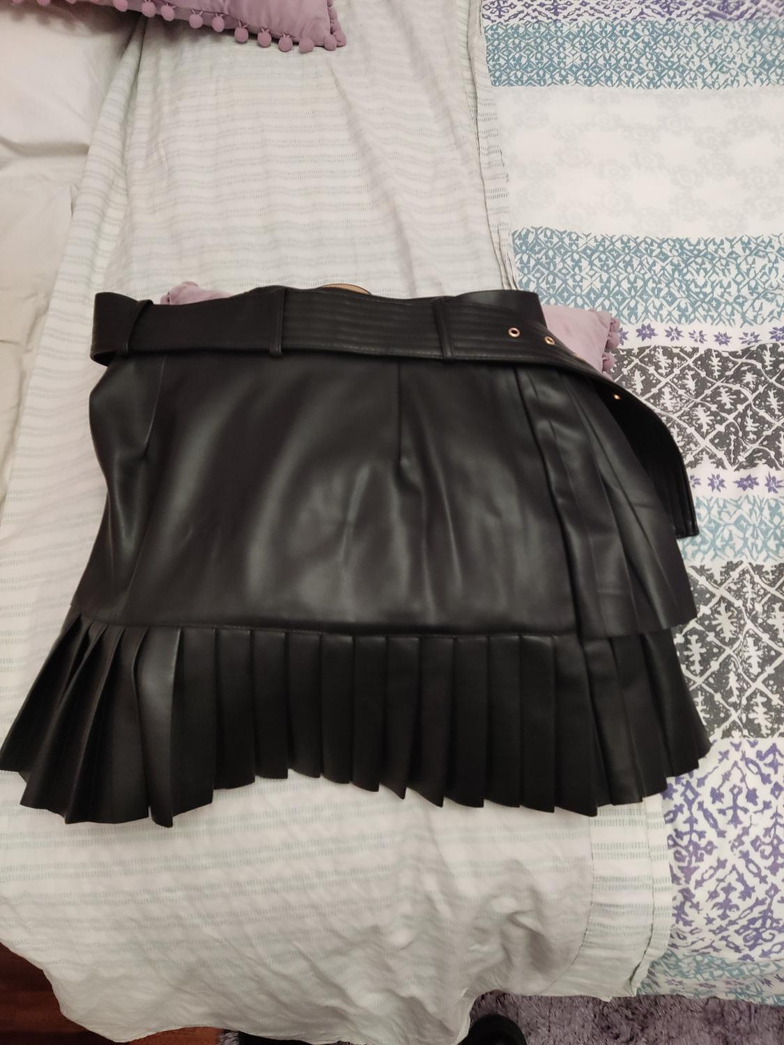 PLEATED FAUX LEATHER SKIRT - Image 2