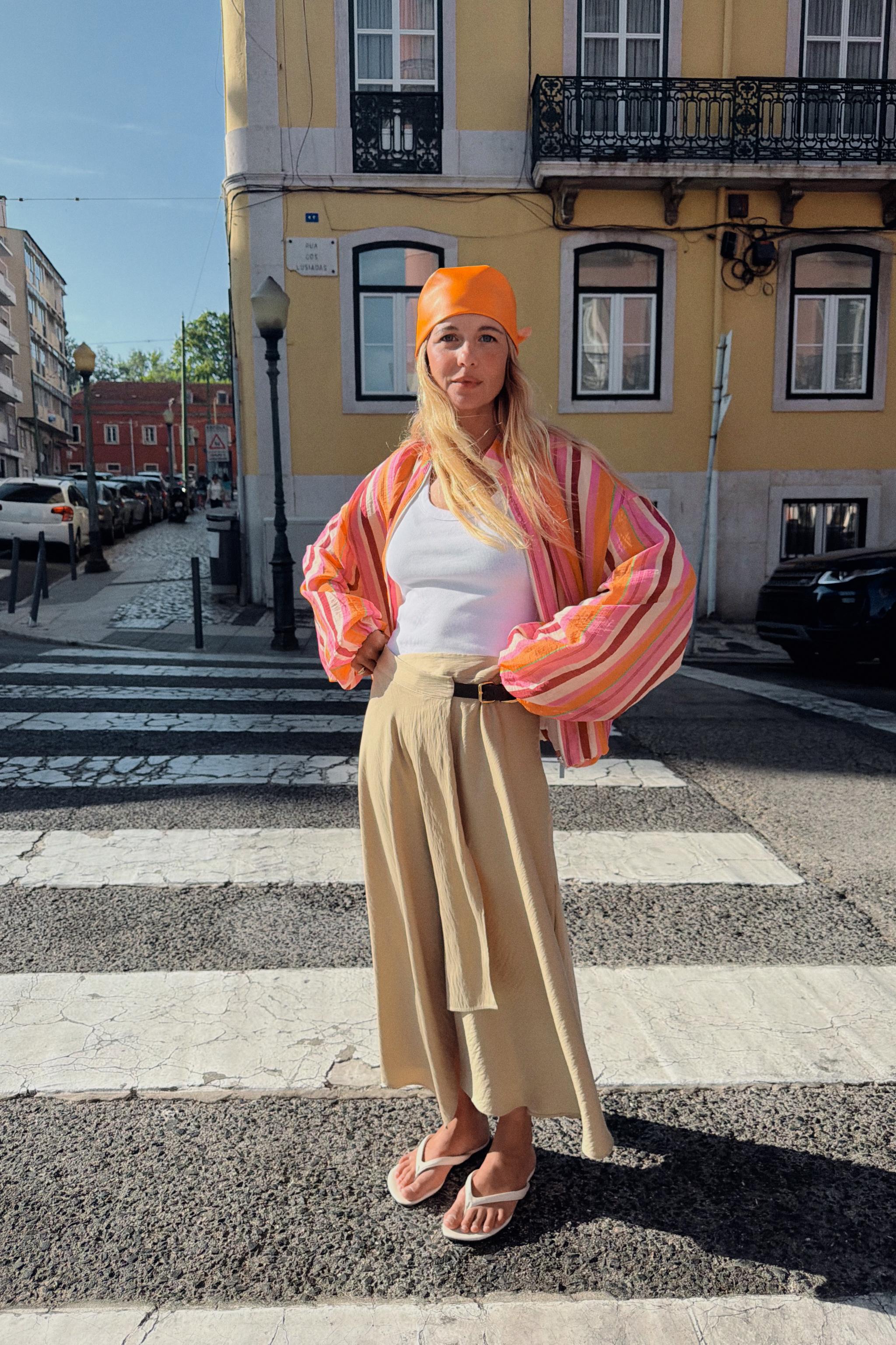 BUCKLE MIDI SKIRT