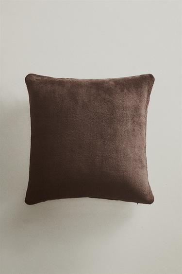FAUX FUR CUSHION COVER - Dark brown by Zara