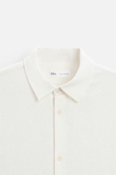 CHEMISE À TEXTURE - Écru de Zara - Image 7