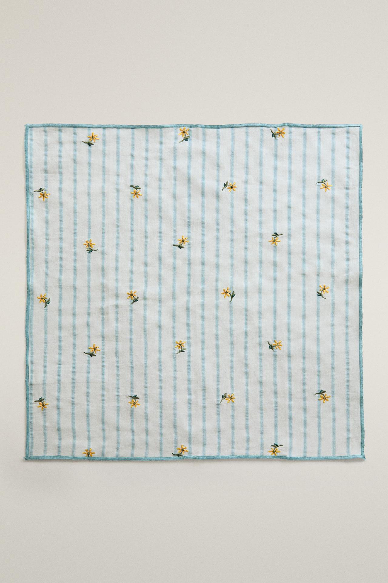 STRIPED EMBROIDERED FLORAL NAPKINS (SET OF 2) — Blue