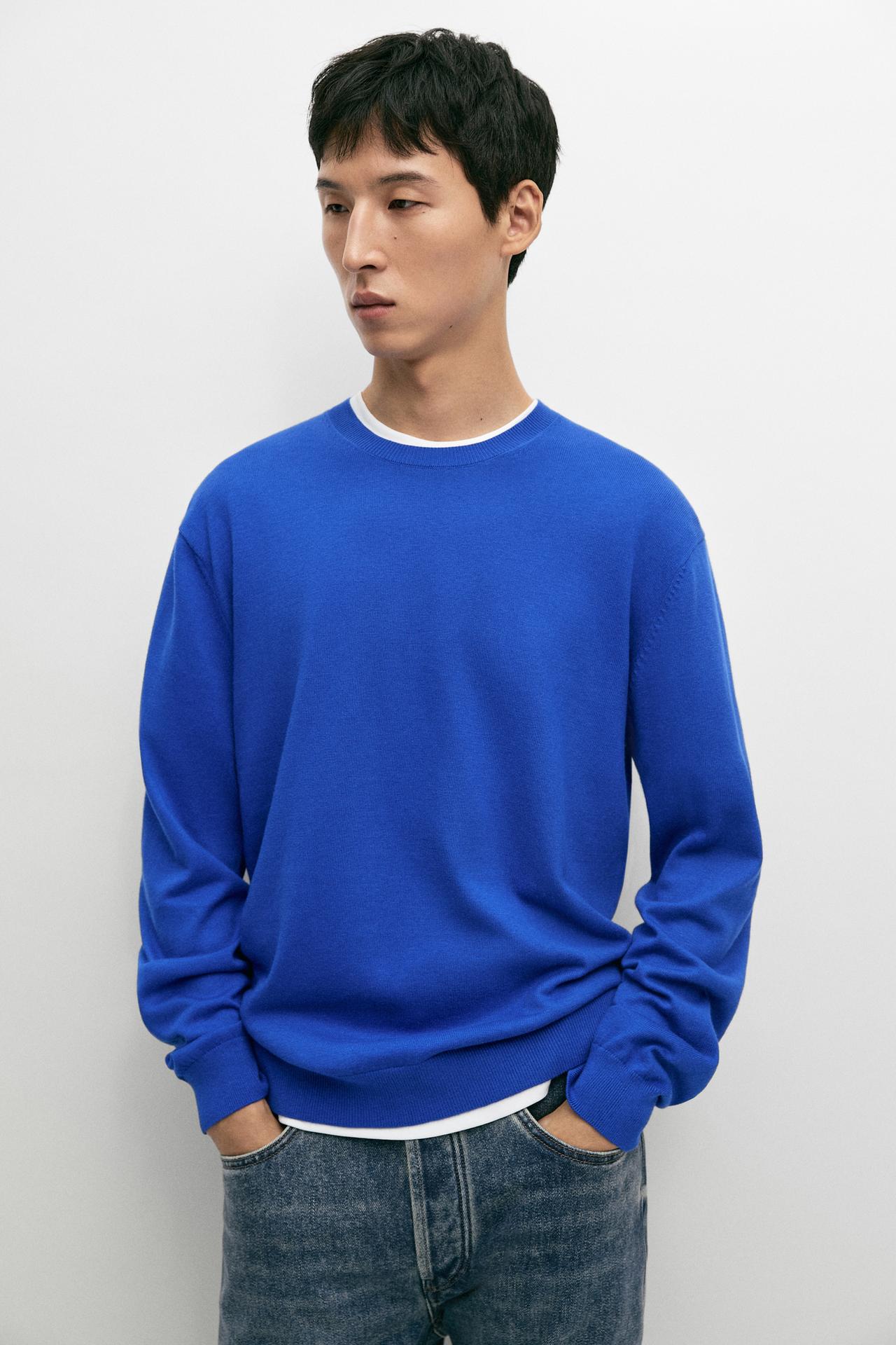 Cotton blend knit sweater — 930