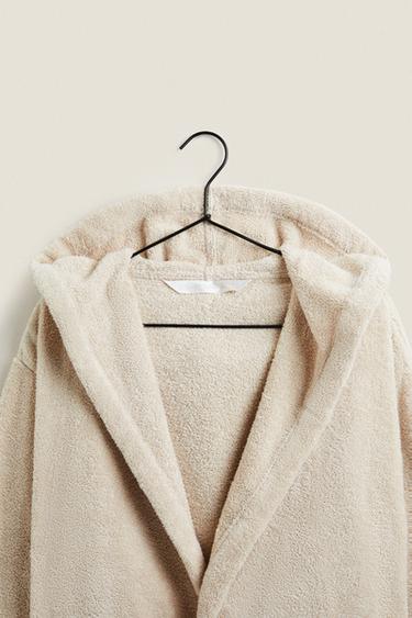 EXTRA SOFT HOODED BATHROBE (380 GXM²) — Light sand 2