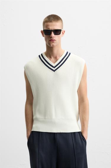 V-NECK WAISTCOAT - White by Zara