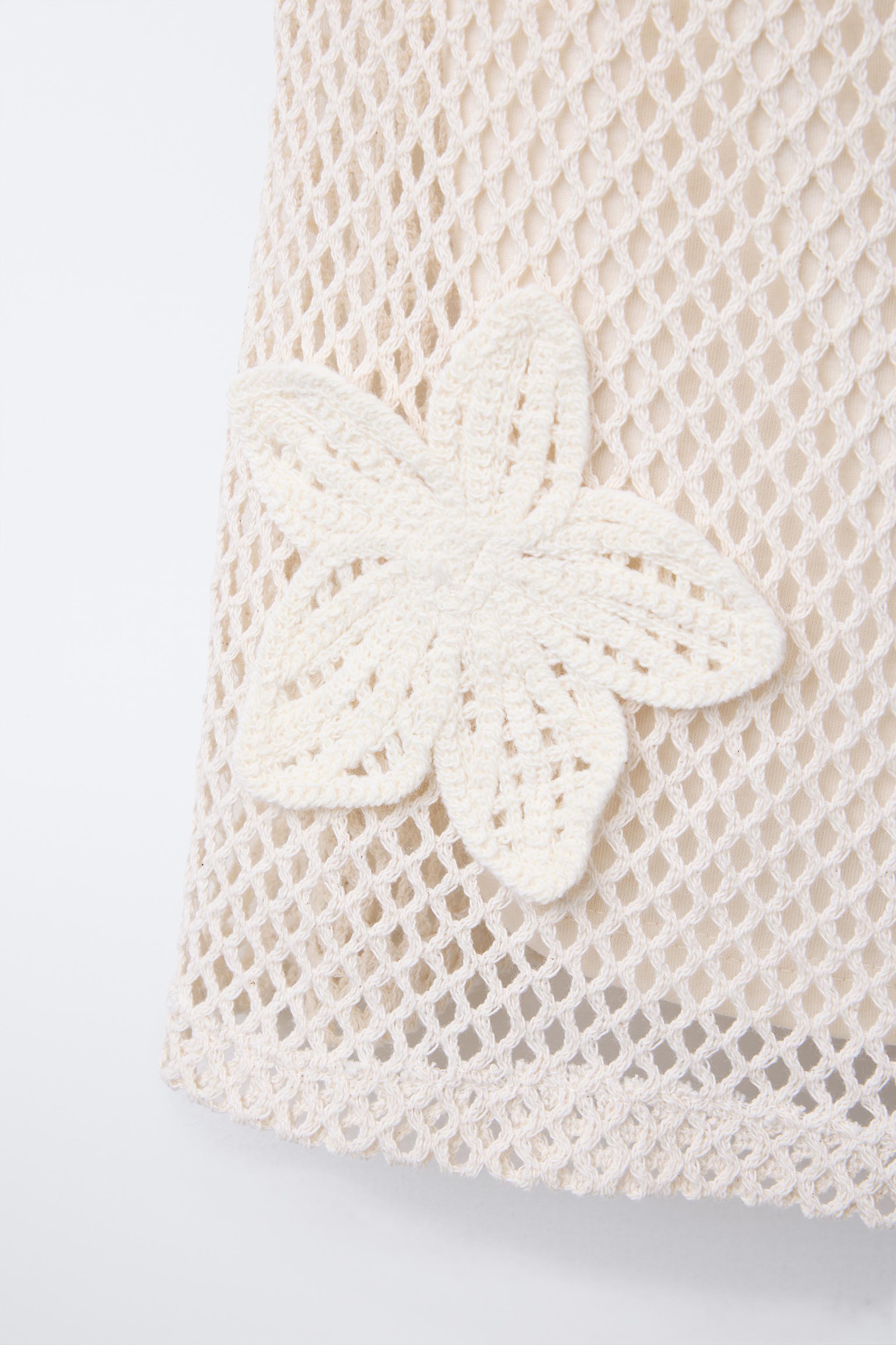 FISHNET TOP WITH FLOWER APPLIQUÉ - Ecru | ZARA United States FISHNET TOP WITH FLOWER APPLIQUÉ - Ecru | ZARA United States